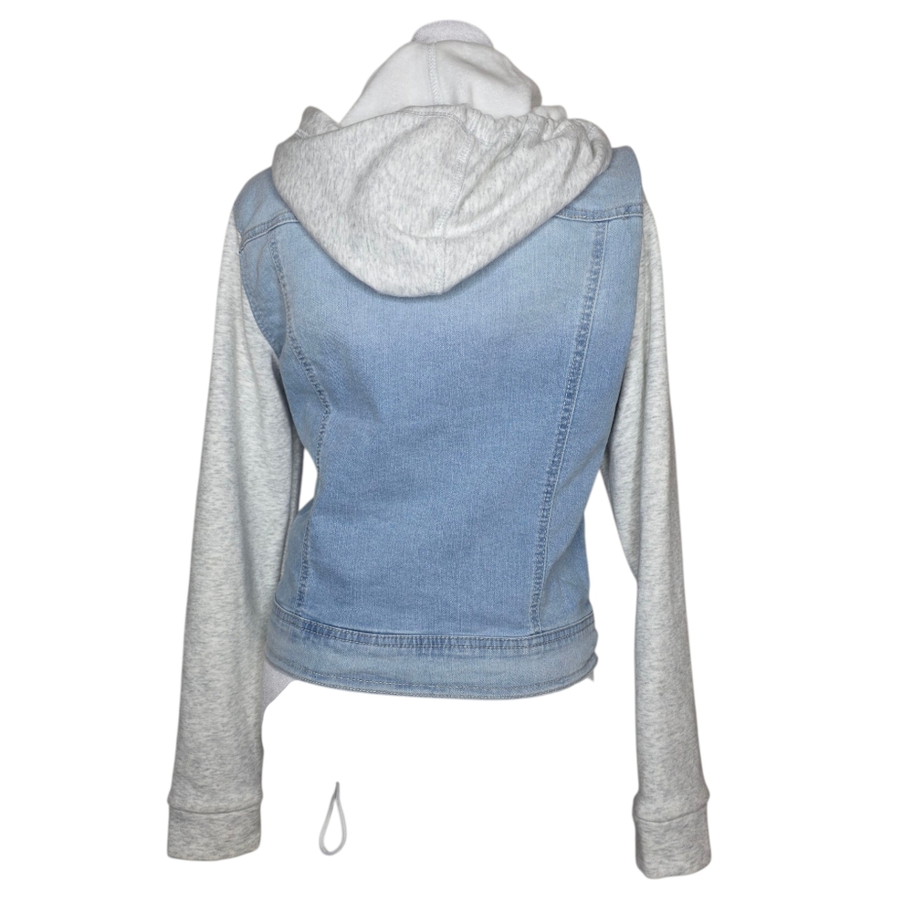 Wallflower Juniors' The Dreamer Fit Knit-Sleeve Hooded Jean Jacket Size Medium - Picture 2 of 8